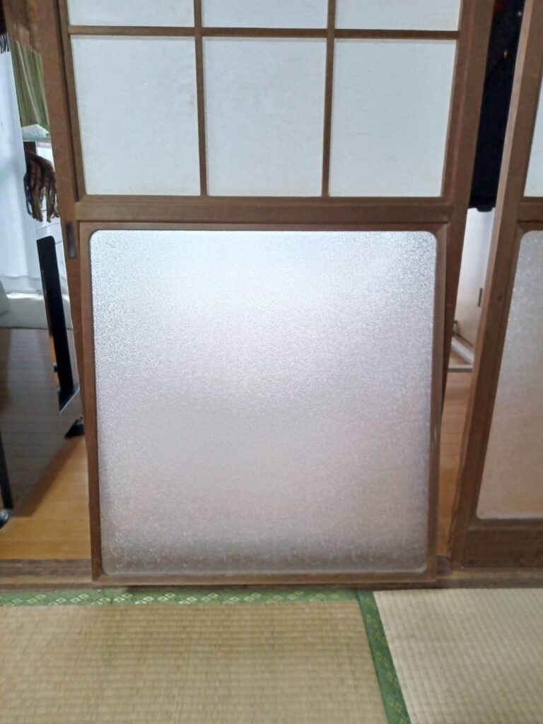 廃盤梨地ガラス2mm