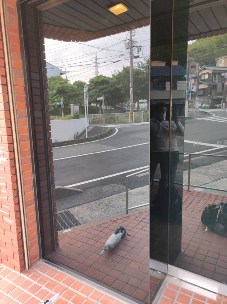 下関市 店舗ガラス交換完了