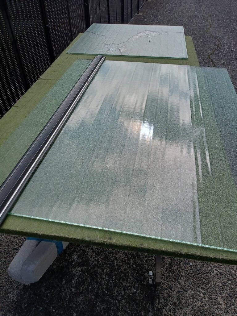 交換用に準備したユニワイヤーガラス