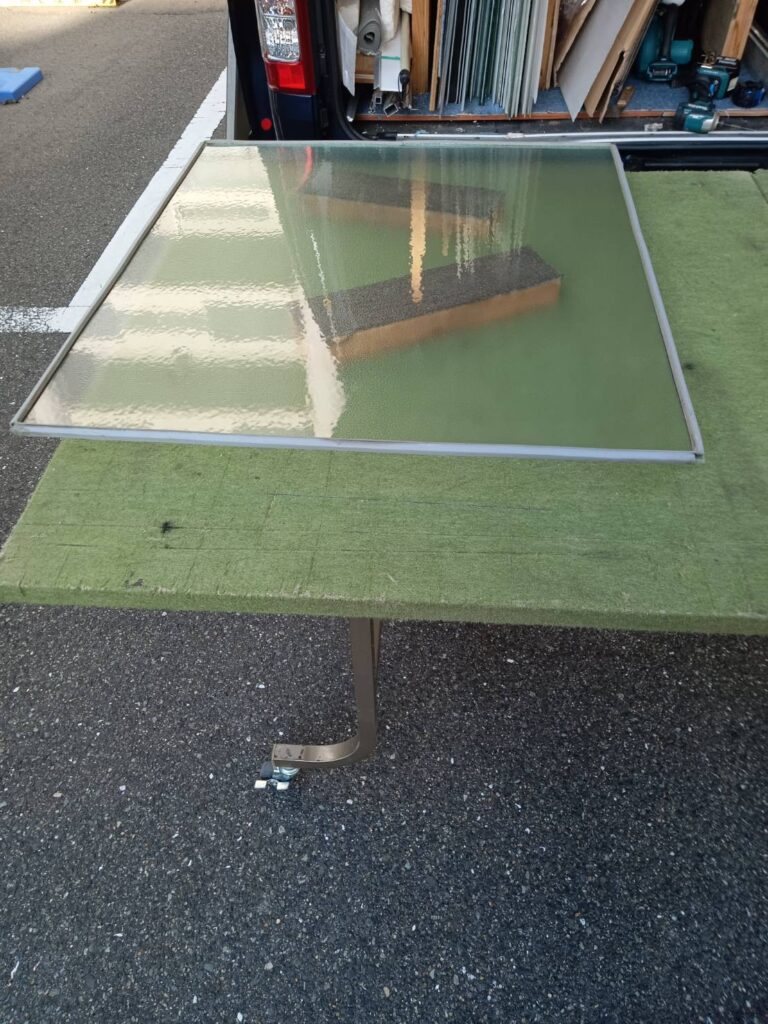 ガラスカットしてグレチャンを巻く