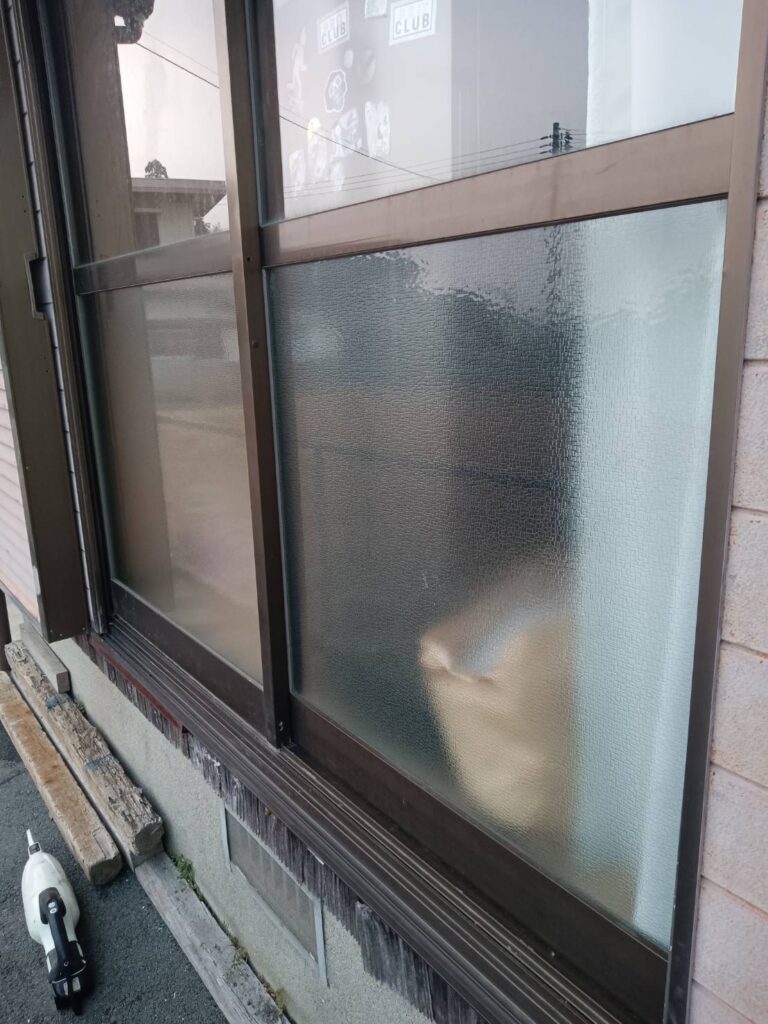 山口市阿知須 掃き出し窓ガラス修理施工後
