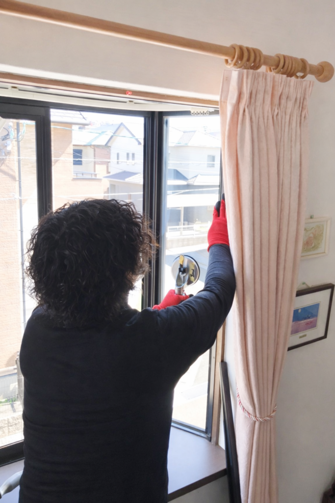 山口市阿知須 出窓ガラス交換施工前